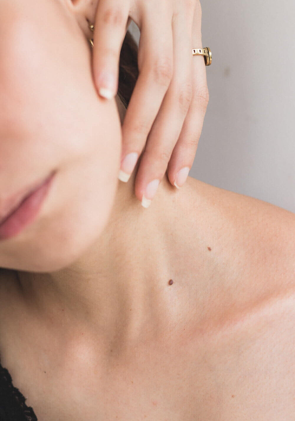 neck-pain-wyomissing-physical-therapist-reading-pa